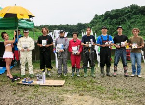 左から鶴巻、船戸、礒田、内田、緑川、村上、鈴木、武藤の各選手